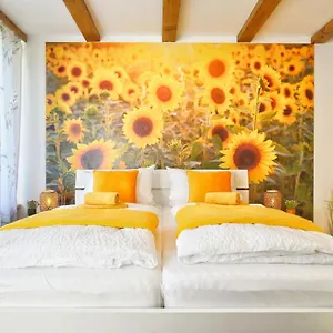  Apartment Relax-yellow Bergwelt